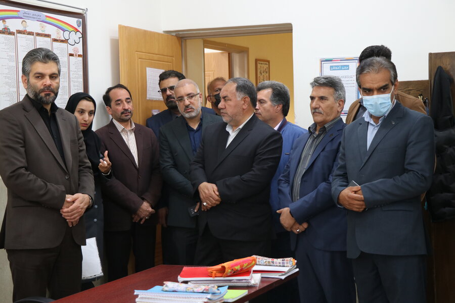 ایجاد بازارچه دائمی فروش محصولات تولیدی افراد  دارای معلولیت در ۵ شهرستان استان کرمان
