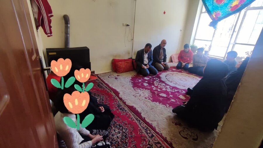 توزیع بسته های معیشتی آغشته به عشق دانش آموزان همدانی/ زنجیره ای که قطع نمی شود