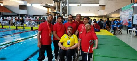 شکار 8 مدال از آب‌های آزادی با درخشش جانبازان و معلولین شناگر قم