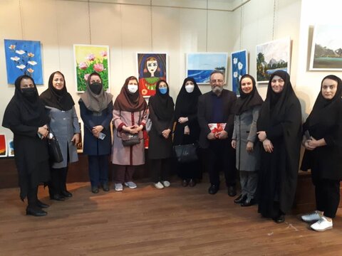 لاهیجان | برگزاری اختتامیه کارگاه هشت روزه هنرهای تجسمی ویژه تسهیلگران بهزیستی در شهرستان لاهیجان