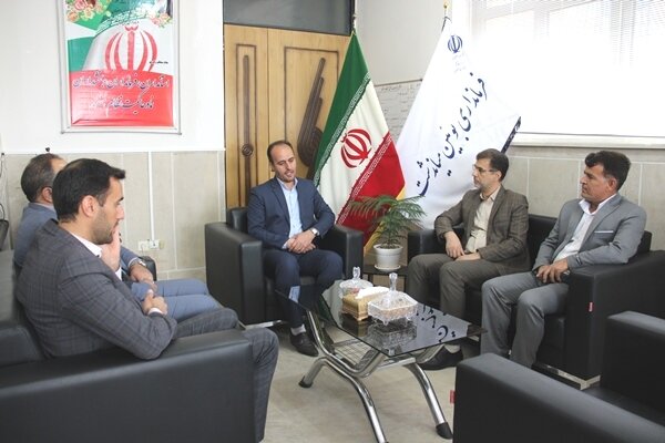 بویین میاندشت| همکاری بین بخشی عامل موثر در جهت ارتقای خدمت رسانی به جامعه هدف