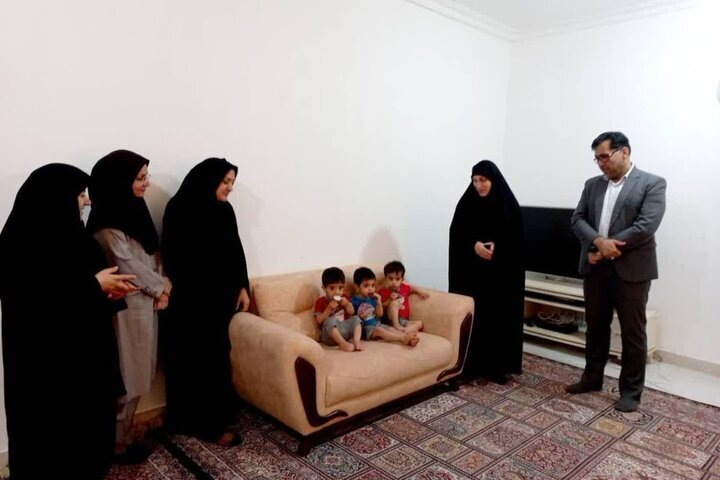 در رسانه |۵۷۹ خانوار دارای فرزندان چند قلو تحت پوشش بهزیستی بوشهر است