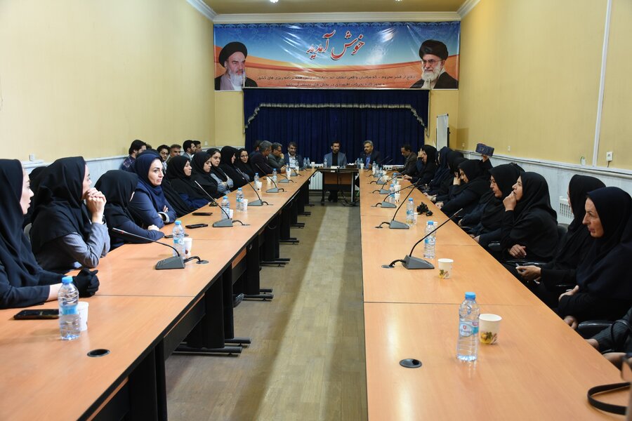 نشست معاون وزیر و رئیس سازمان بهزیستی کشور با کارکنان بهزیستی نیشابور