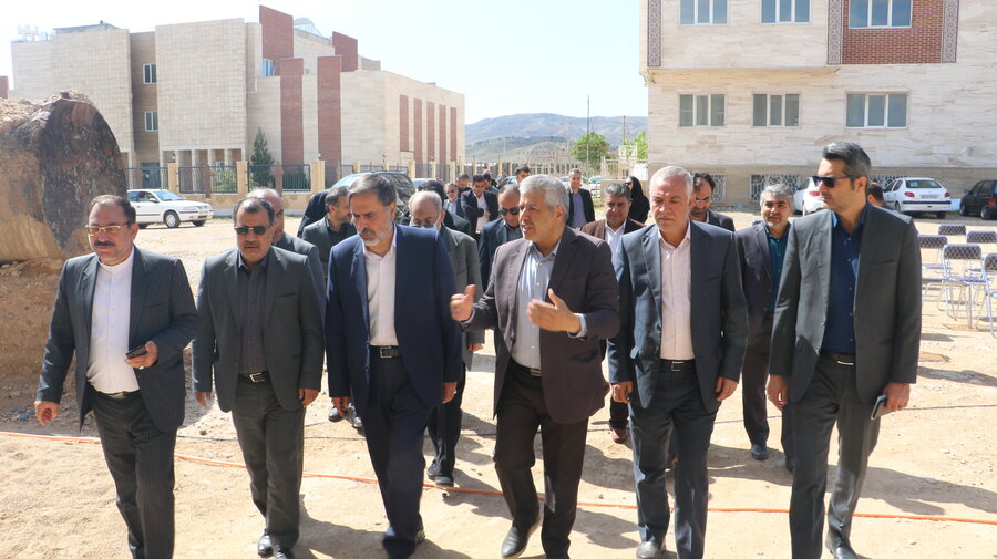 بازدید استاندار از ساختمان خیریه ای مرکز معلولین ذهنی و نگهداری توانبخشی سالمندان