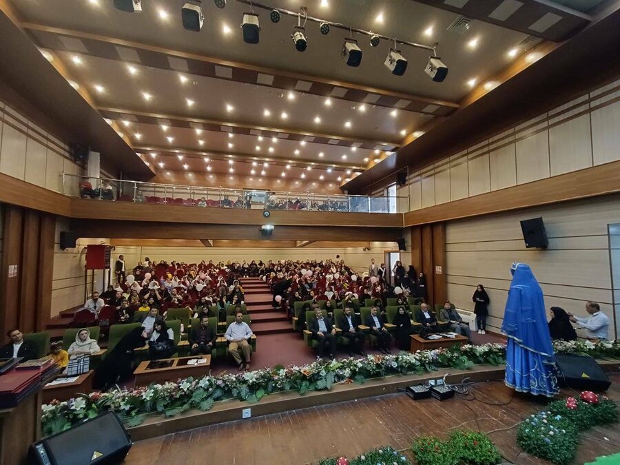 دختران و فرزندان موفق بهزیستی آذربایجان غربی تجلیل شدند