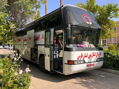 گزارش تصویری|اهدای خون توسط مدیر کل و جمعی از کارکنان بهزیستی فارس