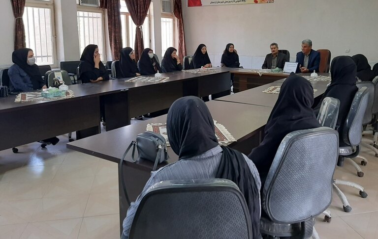 اردستان | برگزاری جلسه نیاز سنجی دوره های آموزشی فنی و حرفه ای ویژه زنان سرپرست خانوار