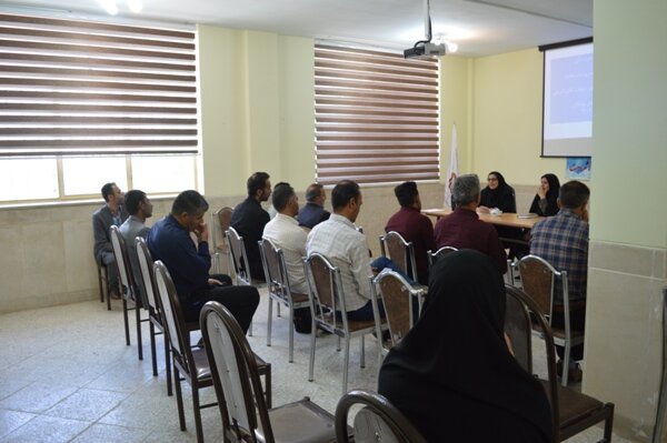 چادگان | برگزاری اولین جلسه گروه های خرد مالی و گروه های همیار زنان سرپرست خانوار