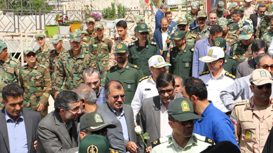 غبارروبی مزار شهدا