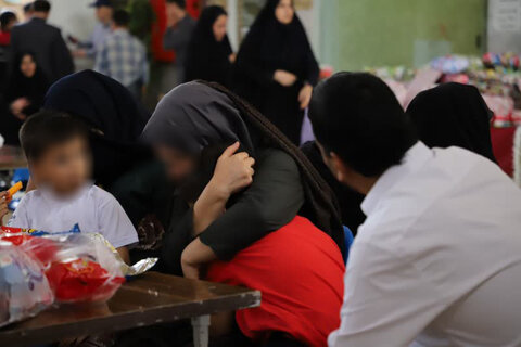 دیدار فرزندان با والدین در زندان مرکزی مشهد