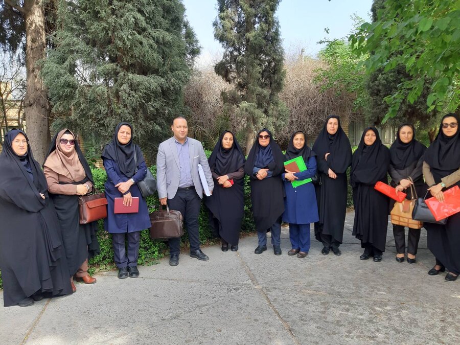 فسا|گردهمایی رؤسای منطقه ای شرق فارس دراداره بهزیستی فسا