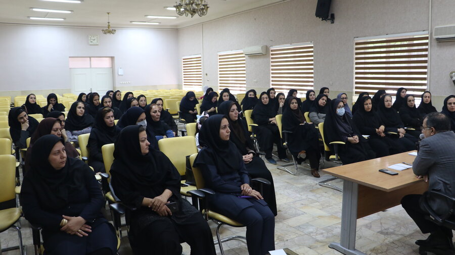 جلسه پرسش و پاسخ با مدیر کل استان