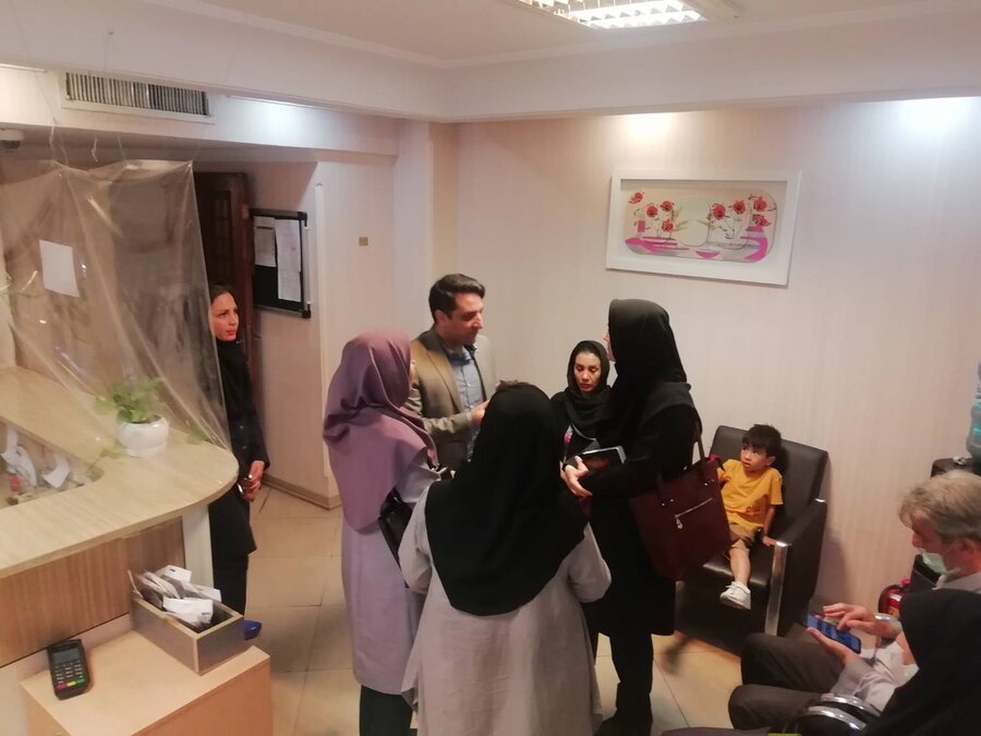 بازدید سر زده معاون مشاوره و امور روانشناختی بهزیستی کشور از مرکز ۱۴۸۰ بهزیستی استان تهران