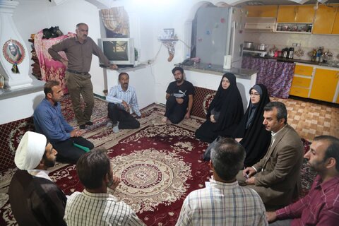 حضور مدیرکل بهزیستی مازندران در منزل خانواده دو عضو دارای معلولیت روستای پجیم شهرستان بهشهر