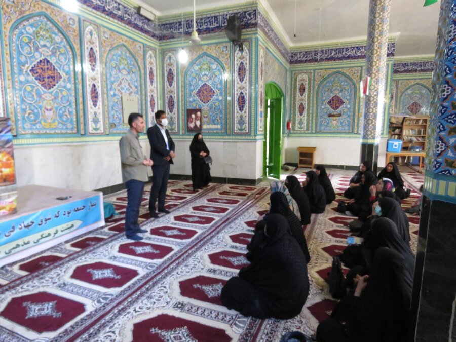 اولین کارگاه آموزشی ویژه زنان سرپرست خانوار خانوار شهرستان بهمئی