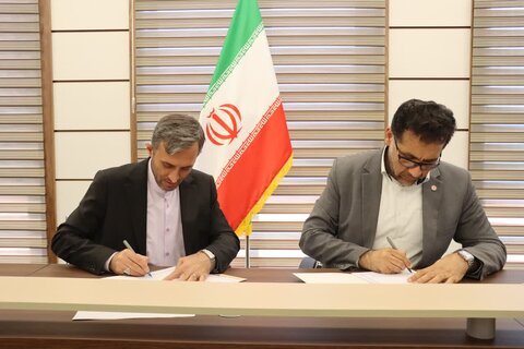 امضای تفاهمنامه بهزیستی و اداره کل تعاون، کار و رفاه اجتماعی استان بوشهر
