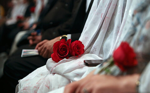 📸 گزارش تصویری [] برگزاری مراسم جشن ازدواج جمعی از مددجویان بهزیستی در شهرستان چگنی