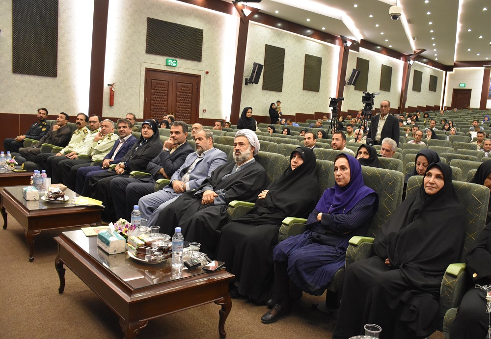 در بهسرا، خانوادهگرایی جایگزین مرکزگرایی میشود