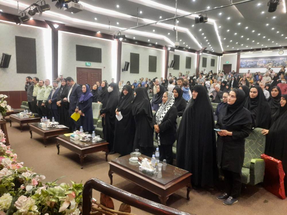 در بهسرا، خانوادهگرایی جایگزین مرکزگرایی میشود