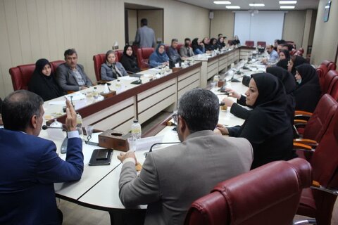 گزارش تصویری| نشست معاون راهبری و توسعه خدمات بهزیستی کشور با مدیران و مسئولین مراکز مثبت زندگی استان البرز
