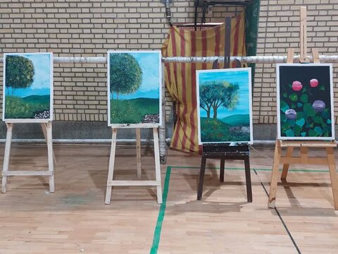 شاهرود/گزارش تصویری/برگزاری مسابقه آزاد مهارتی نقاشی روی بوم ویژه توانخواهان