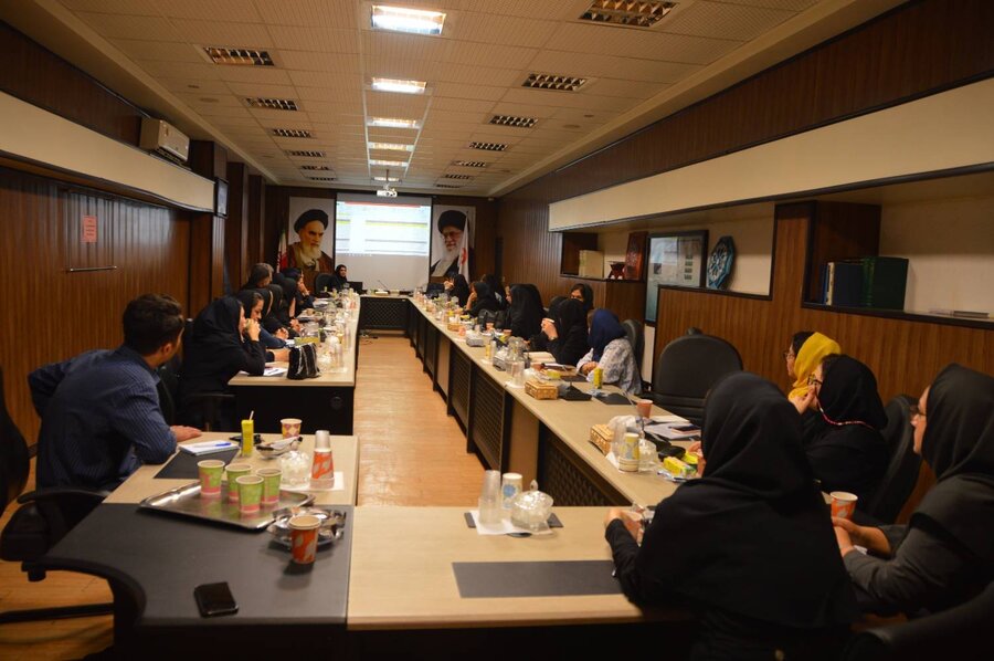 برگزاری کارگاه آموزشی آمار و جداول آماری  در بهزیستی شمیرانات