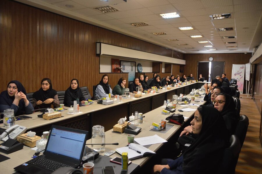 برگزاری کارگاه آموزشی آمار و جداول آماری  در بهزیستی شمیرانات