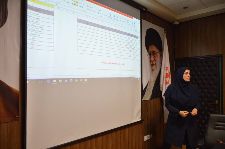 شمیرانات| برگزاری کارگاه آموزشی آمار و جداول آماری  در بهزیستی شهرستان