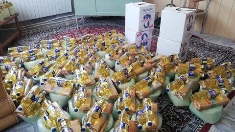 شهرستان همدان|  توزیع 60 بسته مواد غذایی به مناسبت عیدغدیر بین مددجویان اورژانس اجتماعی