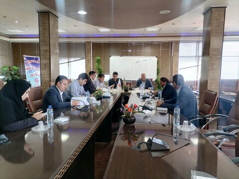 برگزاری جلسه بازگشایی پاکات مناقصه ساختمان دیشموک در بهزیستی استان