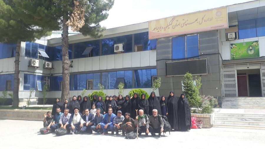 اعزام  اولین کاروان از مددجویان تحت پوشش بهزیستی استان (منطقه محروم زیلایی) به مشهد مقدس