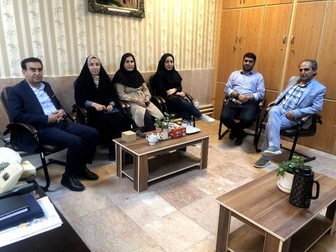 حضور تیم جهادی امام حسین(ع) برای ارائه خدمات پزشکی به جامعه هدف بهزیستی