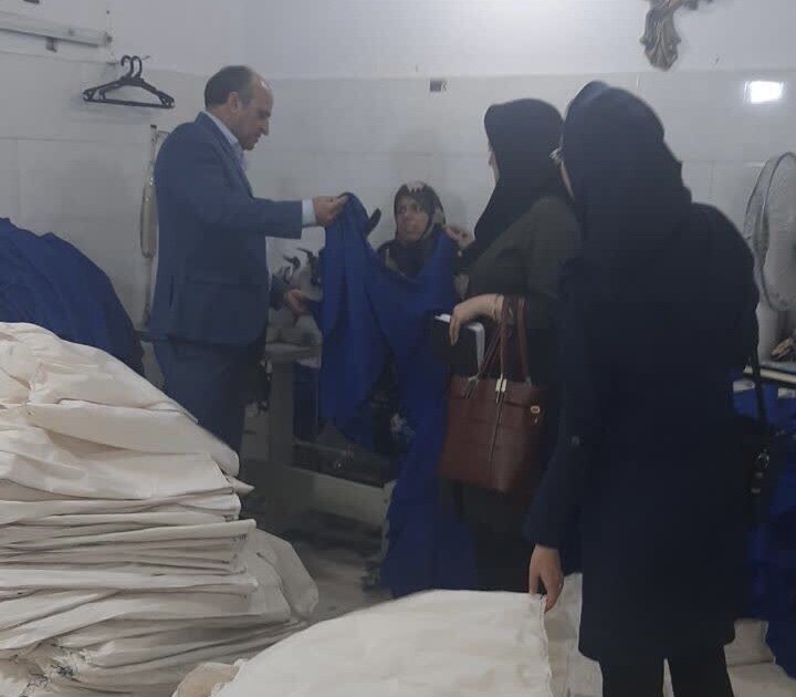 شهریار| بازدید رئیس بهزیستی شهرستان شهریار  از محل اشتغال بانوان سرپرست خانوار