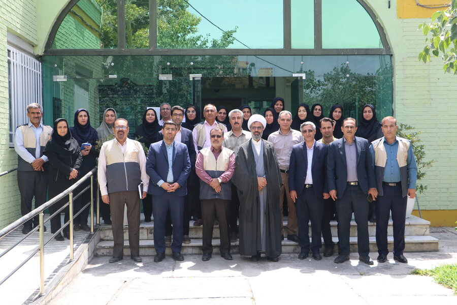 دیدار نماینده ولی فقیه و امام جمعه شهرستان از اداره کل بهزیستی استان