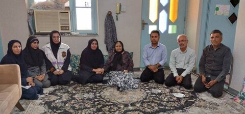 میاندورود |دیدار رئیس اداره بهزیستی شهرستان میاندورود با مادر شهید ساکنی