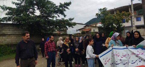 سوادکوه| همایش پیاده روی به مناسبت هفته بهزیستی در شهرستان سوادکوه برگزار شد