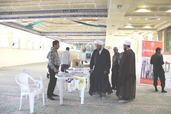 بویین میاندشت| استقرار میز خدمت و نمایشگاه فعالیت های بهزیستی در مصلی