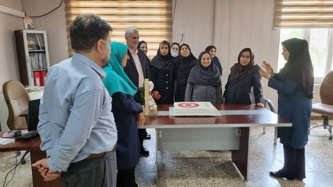 رئیس اداره بهزیستی شهرستان ماهشهر از کارکنان تقدیر کرد