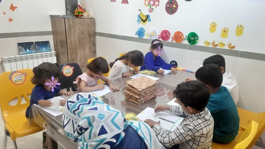 نهاوند|برگزاری مسابقه نقاشی کودکان به مناسبت هفته بهزیستی در مرکز مثبت زندگی کد ۴۱۵
