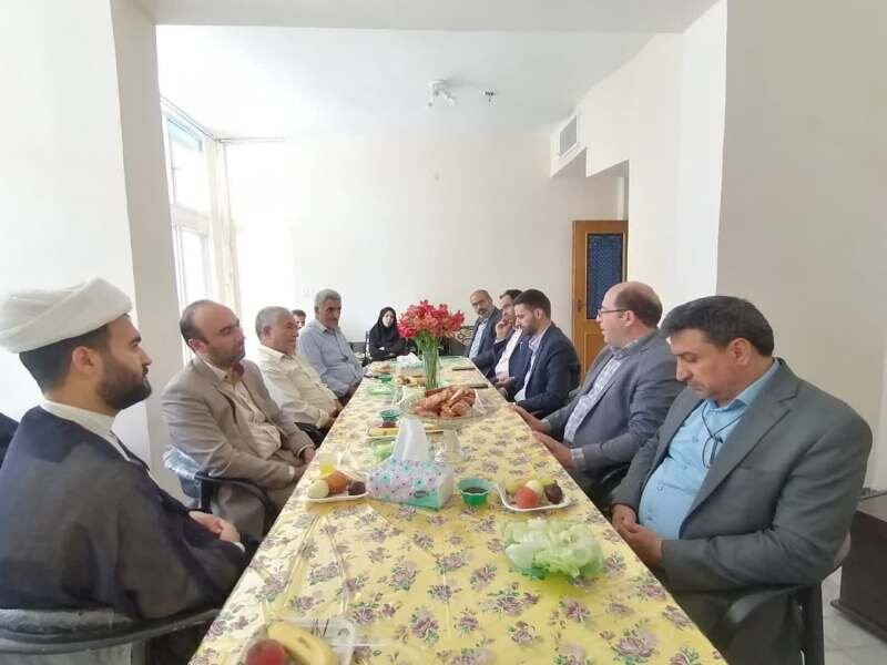 نجف آباد |مشاوره؛ طب معنوی و راهگشای آسیبهای اجتماعی است