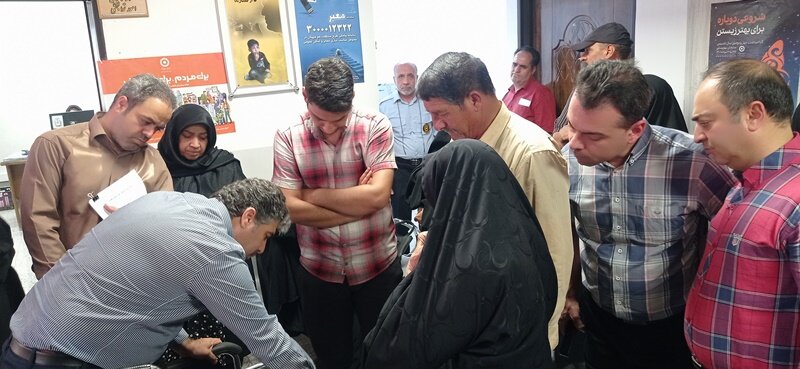 اصفهان| اهدای ویلچر به مددجویان نیازمند و دارای شرایط هفته بهزیستی