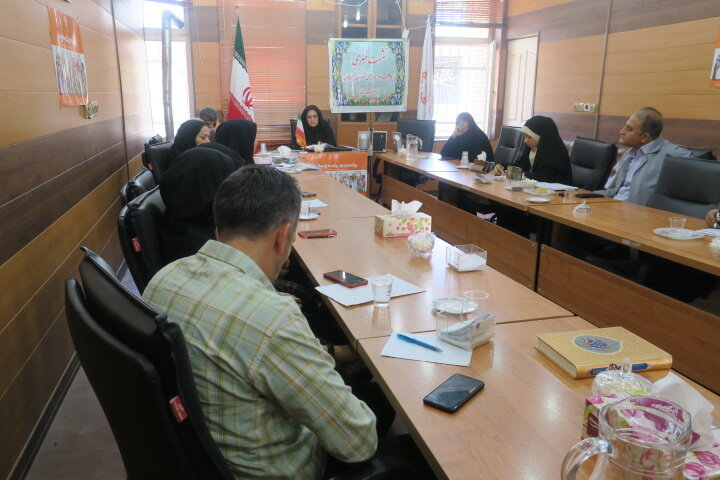 گلپایگان| نشست خبری سرپرست اداره بهزیستی شهرستان با اصحاب رسانه