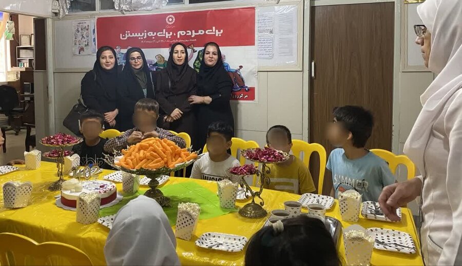 جشن هفته بهزیستی در مرکز روزانه آموزشی توانبخشی غیردولتی نوآوران جشن هفته بهزیستی در مرکز روزانه آموزشی توانبخشی غیردولتی نوآوران