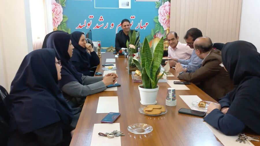 اهواز| تقدیر رئیس کانون مراکز مثبت زندگی از رئیس بهزیستی شهرستان اهواز
