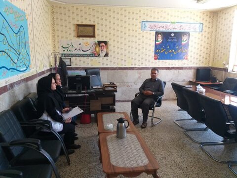 نشست کارشناسان اورژانس با رئیس آموزش_و_پرورش میانراهان در هفته بهزیستی