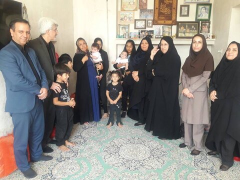 گزارش تصویری|حضور مدیرکل بهزیستی فارس در منزل خانوار پرجمعیت سروستانی