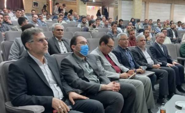 تجلیل از بهزیستی استان اصفهان به عنوان فعال برتر در احداث نیروگاه خورشیدی