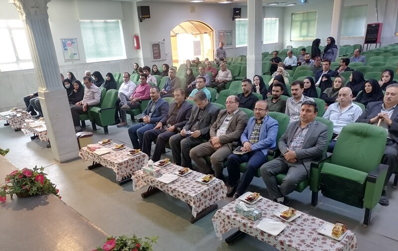 نجفآباد| اشتغال پایدار ضامن خودکفایی جامعه هدف بهزیستی است