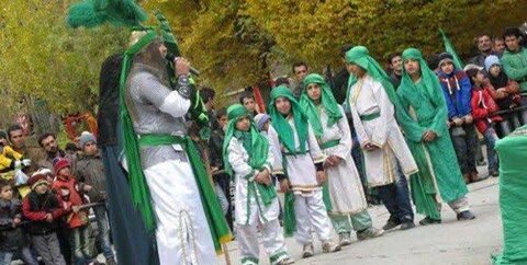 تعزیه شور حسینی توسط کودکان موسسه عطر یاس نبوی شیراز اجرا شد