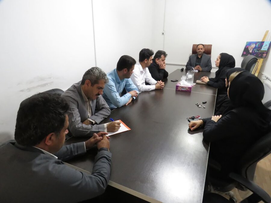 نشست و دیدار مدیر حراست اداره کل بهزیستی کردستان با پرسنل بهزیستی سروآباد
